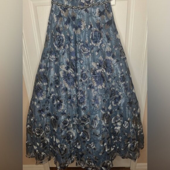 MAC DUGGAL NWT Blue Embellished Cap Sleeve High Neck Ballgown 10 Style # 79325 - Picture 5 of 16